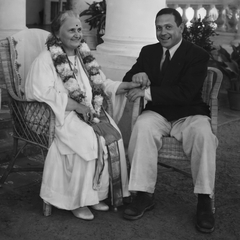 1940 Maria and Mario Montessori India
